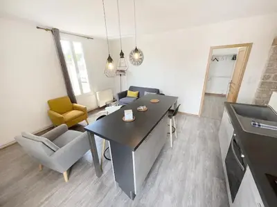 Cuisine ou kitchenette dans l'établissement La Gare: 50m2, 4 Prs, 2 Ch - Proximité cité gastro