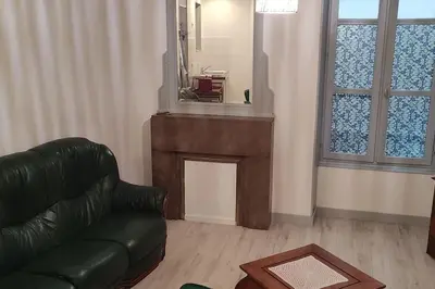 Coin salon dans l'établissement Appartement cosy à 2 pas des rues piétonnes