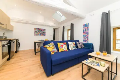 Coin salon dans l'établissement Le Graff - Locationtournus