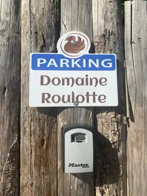 Certificat, récompense, panneau ou autre document affiché dans l'établissement DOMAINE DES GALINACES ROULOTTE LA ROUSSETTE 2-4P