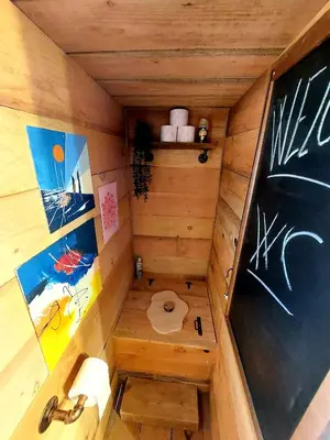 Plan de l'établissement Cabane insolite TOUT CONFORT Chalet Gites Luzy Morvan Bourgogne