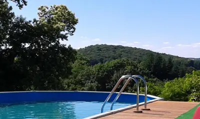 Piscine de l'établissement Moulin D’Huile ou située à proximité