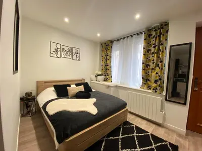 Un ou plusieurs lits dans un hébergement de l'établissement Le Condorcet - Apt 2 prs, en centre ville