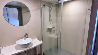 Salle de bains dans l'établissement Hôtel En Tilleul