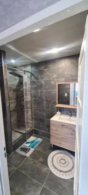 Salle de bains dans l'établissement Luxe-Living