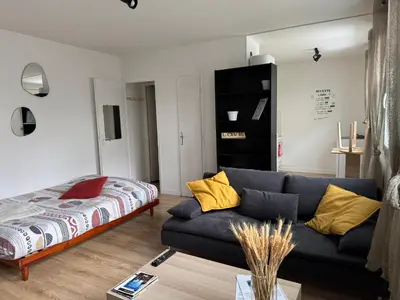 Un ou plusieurs lits dans un hébergement de l'établissement Dijon - Grand studio proche parc Darcy & gare