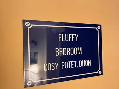 Certificat, récompense, panneau ou autre document affiché dans l'établissement COSY POTET
