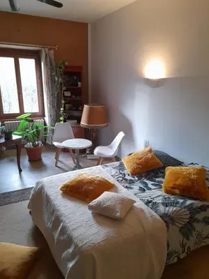 Un ou plusieurs lits dans un hébergement de l'établissement chambre comtoise