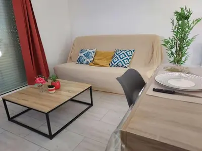 Coin salon dans l'établissement Maison cosy 3 chambres à la campagne