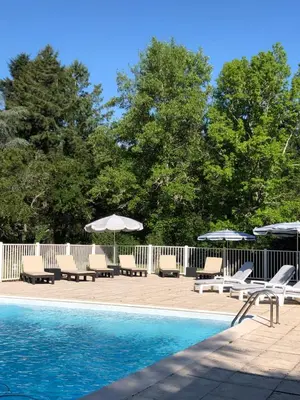 Piscine de l'établissement Le Mariotte et le Pralat ou située à proximité