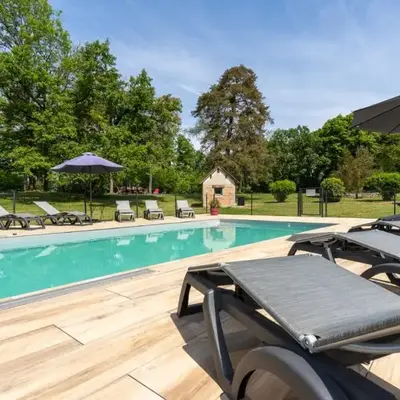 Gite Chateau 3 chambres piscine chauffée